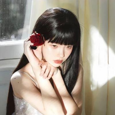 她嫁了个警察